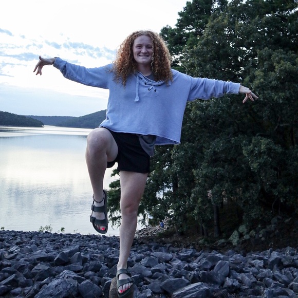 meet me✨ like this to bookmark my closet ;) - Picture 3 of 6